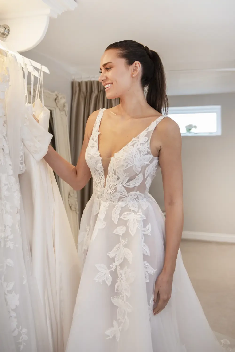 Gallery Image #slidesGrid16