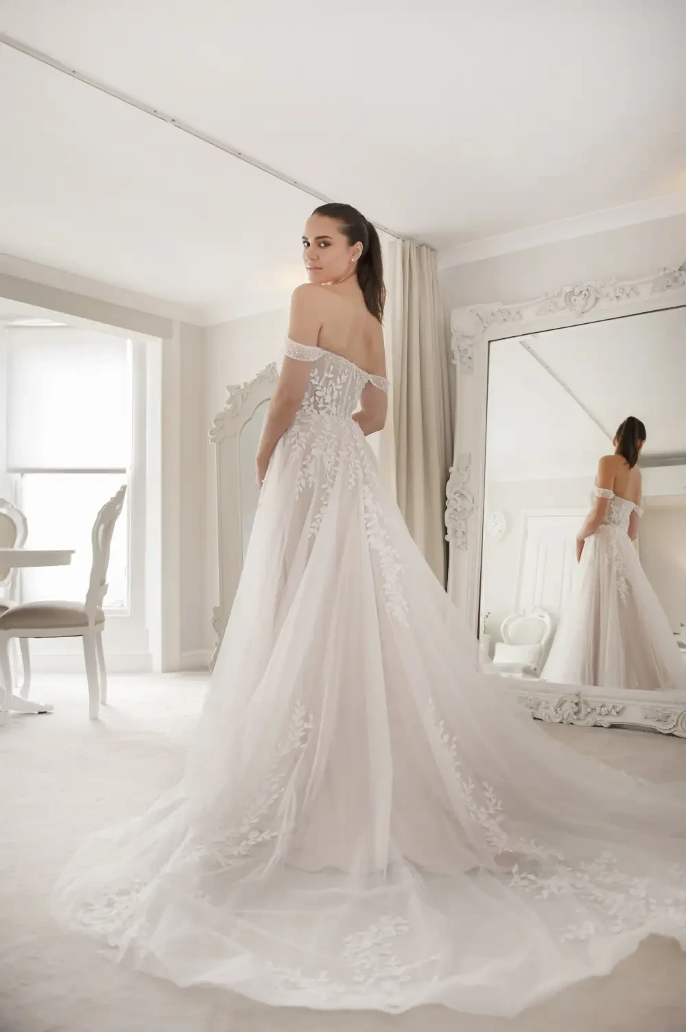 Gallery Image #slidesGrid7