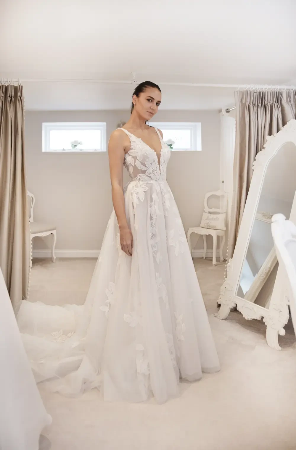 Gallery Image #slidesGrid14