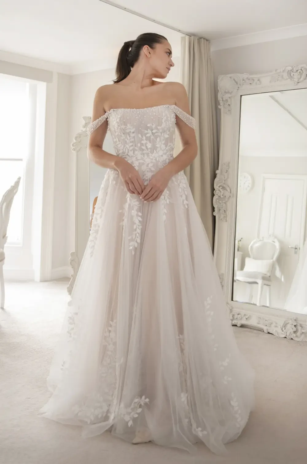 Gallery Image #slidesGrid8