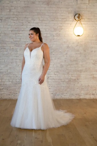Stella York Siera 7479 #5 (IVBC-PL) Ivory Lace & Tulle ov Biscotti Gown w Porcelain Tulle Plunge thumbnail