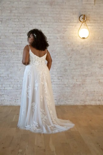 Stella York Sakura 7447 #7 (IVIV-PL) Ivory Lace & Tulle ov Ivory Gown w Porcelain Tulle Plunge thumbnail