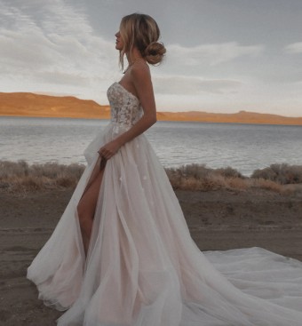 Stella York Sable 7560CR #4 (IV-BC) Ivory Lace and Tulle over Biscotti Gown thumbnail