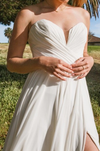 Essense Clematis D3636 #7 (IV-PL) Ivory Gown w Porcelain Tulle Plunge thumbnail