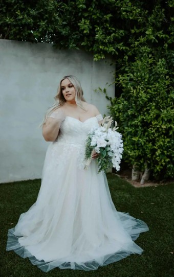 Stella York Sanchez 7509CR #2 (IV-BC) Ivory Lace and Tulle over Biscotti Gown thumbnail
