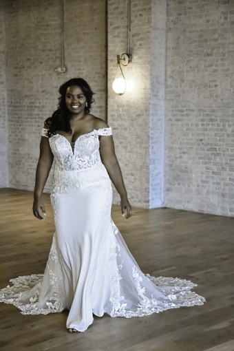 Essense Lotus Plus size D3247 #3 (IV-PL) Ivory Gown with Porcelain Tulle Plunge thumbnail