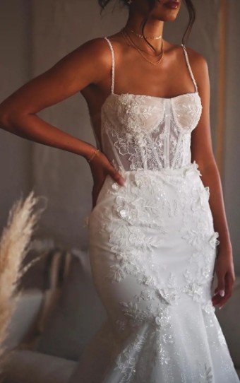 Martina Liana Sicily 1488 Zip up #1 default (IVIV-PL) IVR Lace and Tulle over IVR Gown w PLN Tulle Side Plunge thumbnail