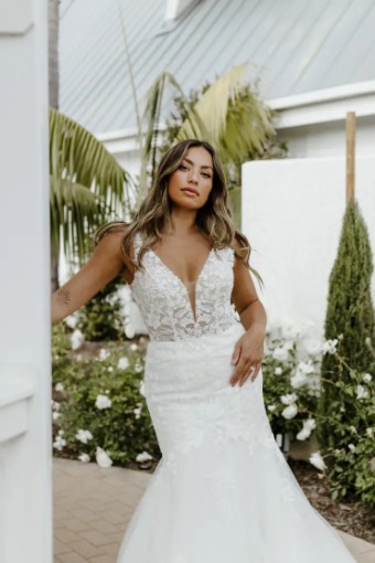 Stella York Sloane 7630 #1 (IV-PL) Ivory Gown w Porcelain Tulle Plunge thumbnail
