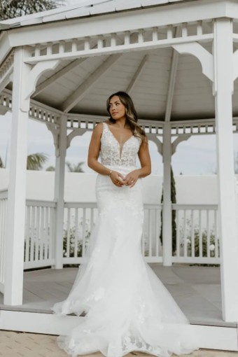 Stella York Sloane 7630 #0 default (IV-PL) Ivory Gown w Porcelain Tulle Plunge thumbnail