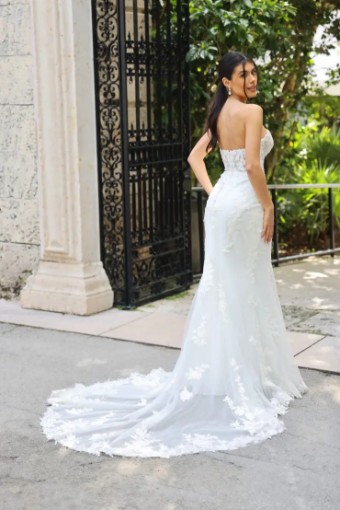 Stella York Storm 7736 #3 default (IV-PL) Ivory Gown w Porcelain Tulle Plunge thumbnail