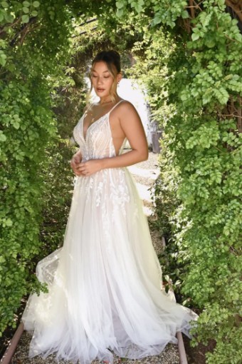 Essense Bluebell D3799 #0 default (IVRM-PL) Ivory Lace & Tulle over Rum Gown w Porcelain Tulle Plunge thumbnail