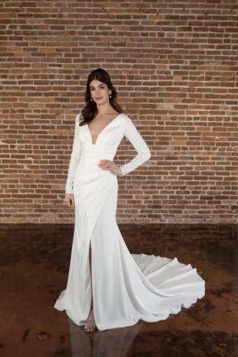 Essense Freesia Long Sleeve D3802 #0 default (IV-PL) Ivory Gown w Porcelain Tulle Plunge thumbnail