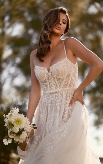 Martina Liana Palma 1490IZ #3 (IVIV-PL) Ivory Lace & Tulle over Ivory Gown w Porcelain Tulle Plunge thumbnail