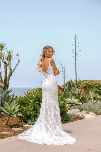Essense Azalea D3931CR11 #6 (IVBC-PL) IVR EMBROIDERY & TULLE OV BSC GOWN W PORCELAIN TULLE PLUNGE thumbnail