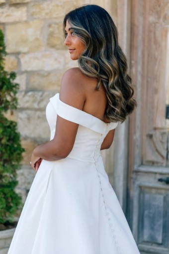 Essense Poppy D2761 #3 Ivory Gown with Porcelain Tulle Plunge thumbnail