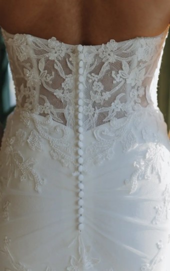 Essense Cornflower D4120IV11 #2 (IV-IV) Ivory Lace and Tulle over Ivory Gown thumbnail