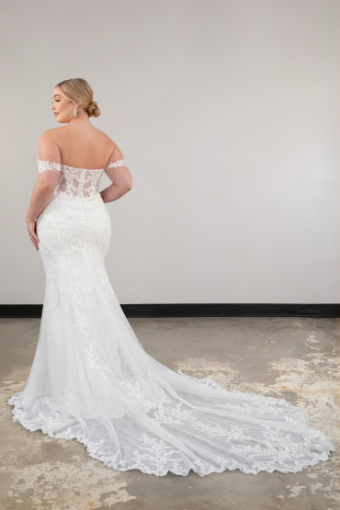Essense Aster D3992IV11 #8 default (IVRM-PL) Ivory Lace & Tulle over Rum Gown w Porcelain Tulle Plunge thumbnail