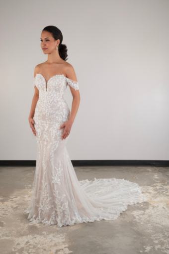 Essense Aster D3992IV11 #4 (IVRM-PL) Ivory Lace & Tulle over Rum Gown w Porcelain Tulle Plunge thumbnail