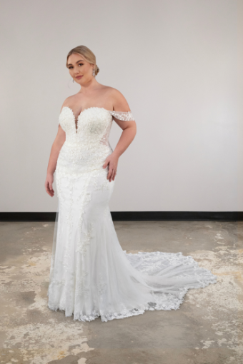 Essense Aster D3992IV11 #7 (IVRM-PL) Ivory Lace & Tulle over Rum Gown w Porcelain Tulle Plunge thumbnail
