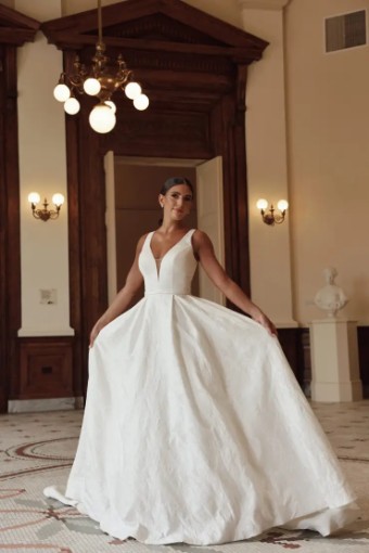 Essense Daphne D4140 #1 (IQ-PL) IVORY GOWN W PORCELAIN TULLE PLUNGE thumbnail
