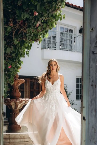 Stella York Sariya 8036 #5 (IVBC-PL) IVR LACE & TULLE OV BISCOTTI GOWN W PORCELAIN TULLE SIDE PLNG thumbnail