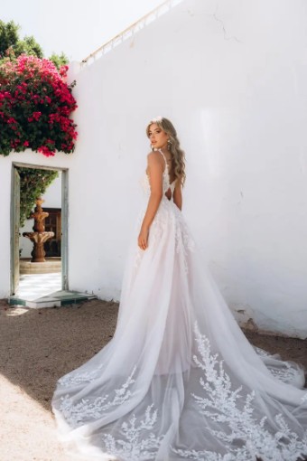 Stella York Sariya 8036 #4 (IVBC-PL) IVR LACE & TULLE OV BISCOTTI GOWN W PORCELAIN TULLE SIDE PLNG thumbnail