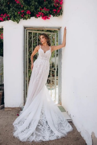 Stella York Sariya 8036 #1 (IVBC-PL) IVR LACE & TULLE OV BISCOTTI GOWN W PORCELAIN TULLE SIDE PLNG thumbnail