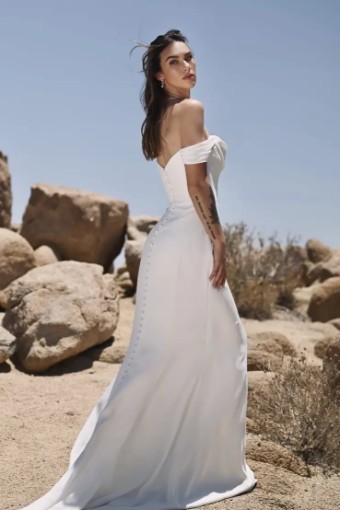 Martina Liana Edinburgh 1566 #6 (IVR) Ivory thumbnail