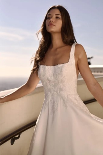 Stella York Saskia 7897 #6 (IV-PL) Ivory Gown w Porcelain Tulle Plunge thumbnail