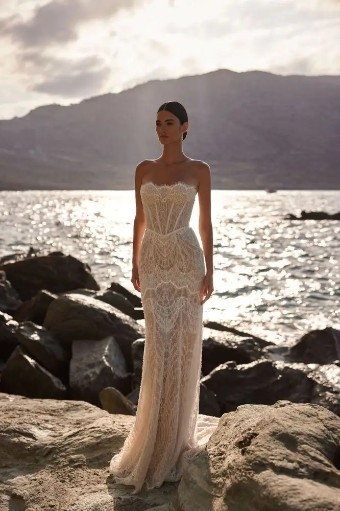 Milla Nova Esmera *ONLY IN STORE FOR TRUNK SHOW 1st -5th AUG 2025* Esmera *ONLY IN STORE FOR TRUNK SHOW 1st -5th AUG 2025* #0 default Ivory/Nude thumbnail