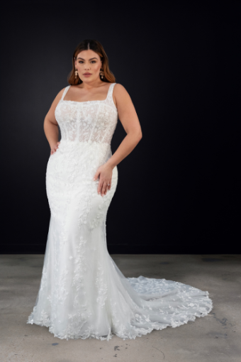Martina Liana Vancouver 1821 #7 (IV-RUM) Ivory Lace and Tulle over Rum Gown thumbnail