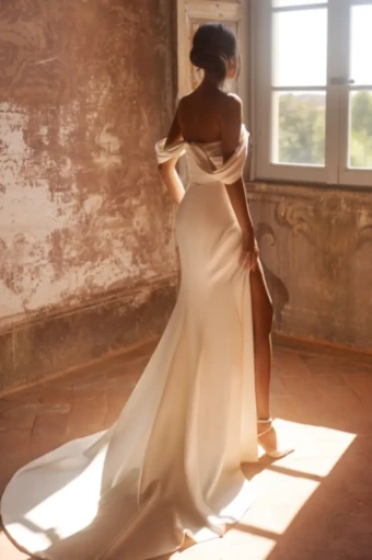Yedyna Amelia - ONLY HERE FOR TRUNK SHOW 8TH - 18TH OCT Amelia - ONLY HERE FOR TRUNK SHOW 8TH - 18TH OCT #1 Ivory thumbnail