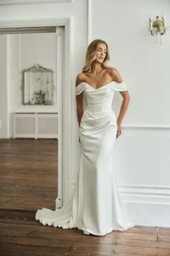 Suzanne Neville Eternelle #1 Ivory thumbnail