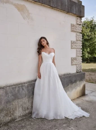 Suzanne Neville Silvaine #1 Ivory thumbnail