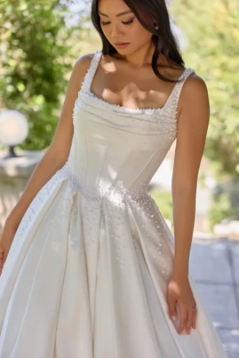 Essense Azalea D4418 #3 (IVR) Ivory thumbnail