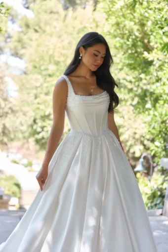 Essense Azalea D4418 #7 default (IVR) Ivory thumbnail