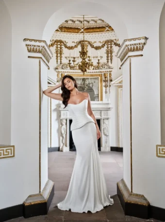 Suzanne Neville Diamond #4 default Ivory thumbnail