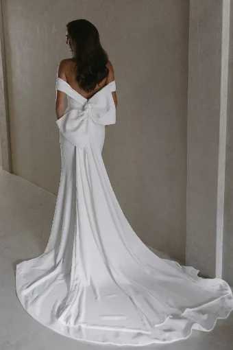 Trish Peng Celine - Arriving in store in May Celine - Arriving in store in May #3 Off White thumbnail