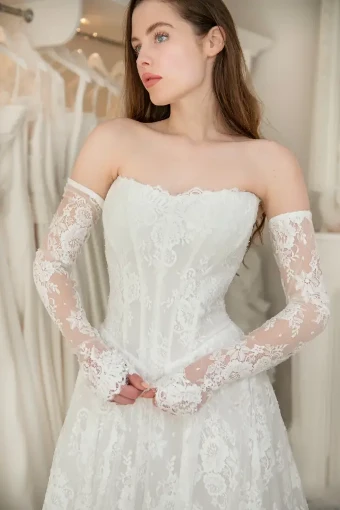Isabella Grace Lilian #9 Ivory thumbnail