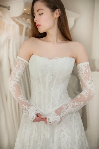 Isabella Grace Lilian #10 Ivory thumbnail