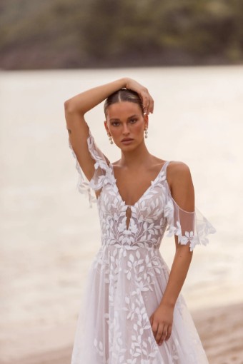 Madi Lane Jaya Jaya #2 Ivory thumbnail