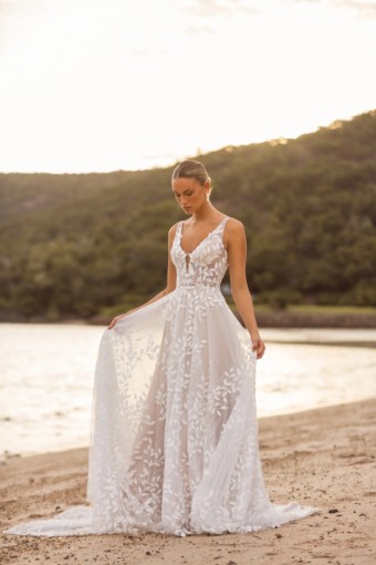 Madi Lane Jaya Jaya #3 Ivory thumbnail