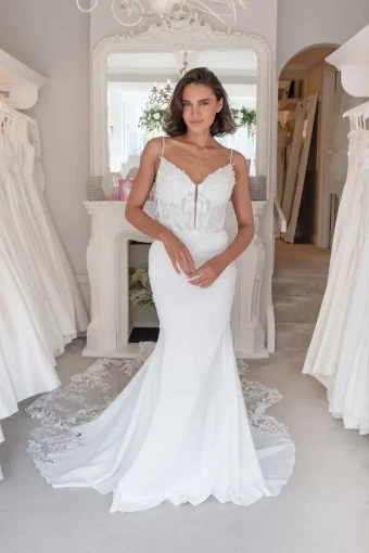 Isabella Grace Elizabeth Plus #19 Ivory thumbnail