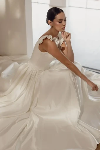 Trish Peng Grace Grace #7 Off White thumbnail
