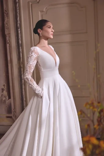 Justin Alexander Lisbeth #1 Off White/Ivory/Latte thumbnail